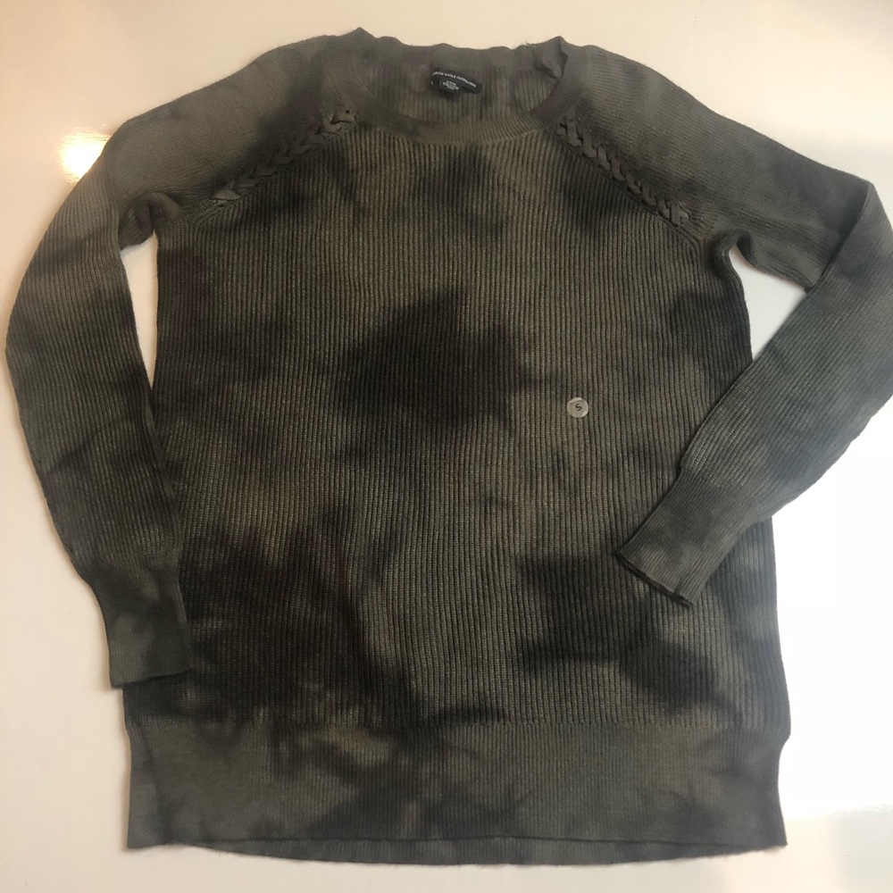 American eagle lightweight sweater